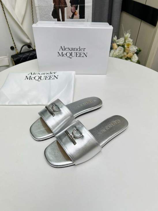 Picture of Alexander McQueen Slippers _SKUAlexanderMcQueen35-43jyh05013436